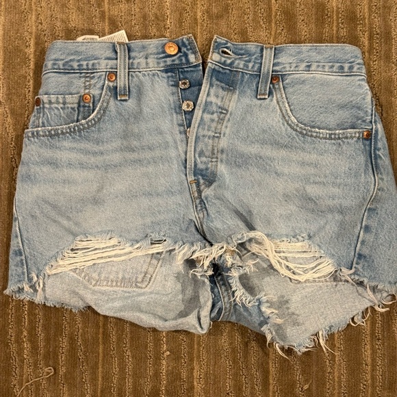 Levi’s Size 28 Denim Distressed Mini Women Shorts - Picture 5 of 9